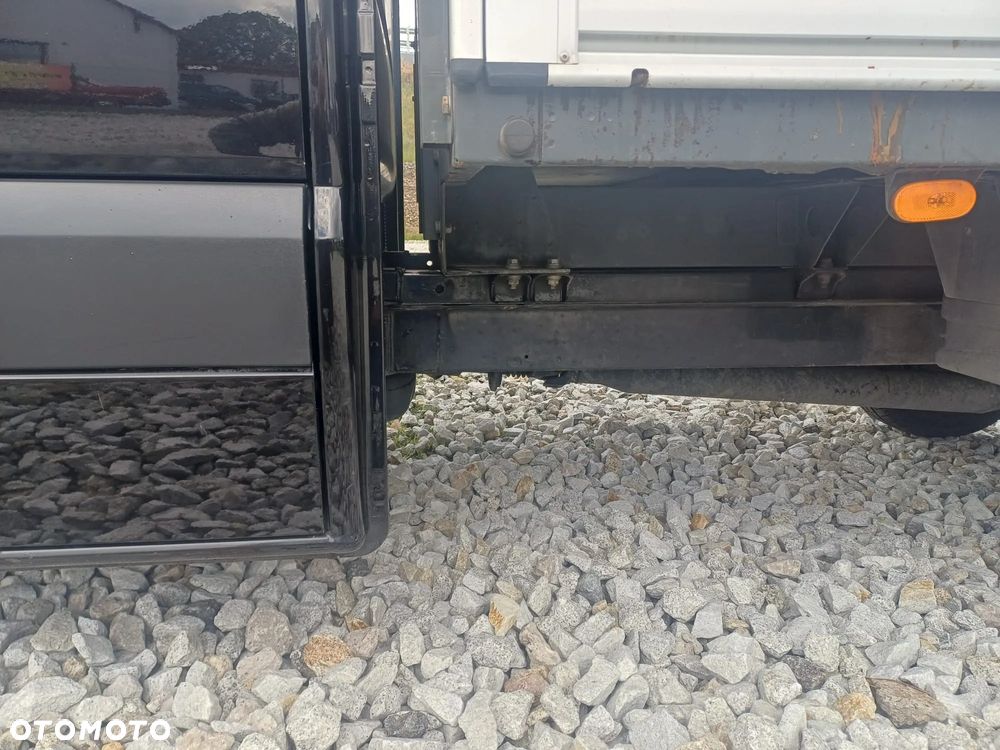 Mercedes-Benz Sprinter - 10