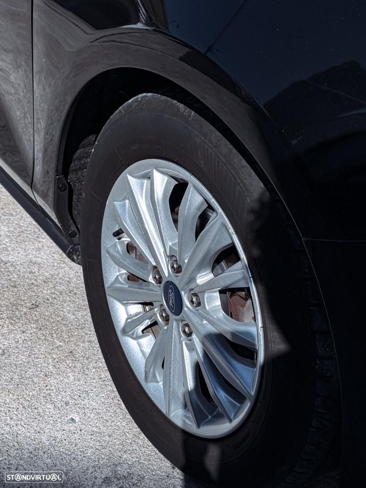 Ford Focus 2020 photo 4