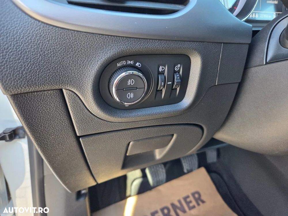 Opel Astra Sport Tourer 1.6 CDTI ECOTEC Dynamic - 17