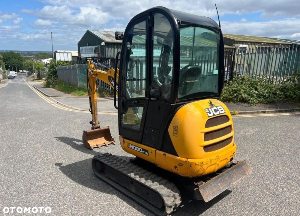 JCB 8020 - 4