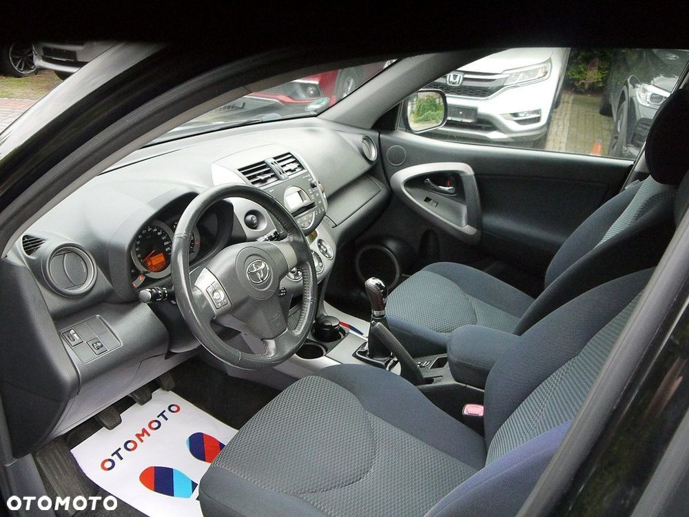 Toyota RAV4 2.0 VVT-i Luna - 24