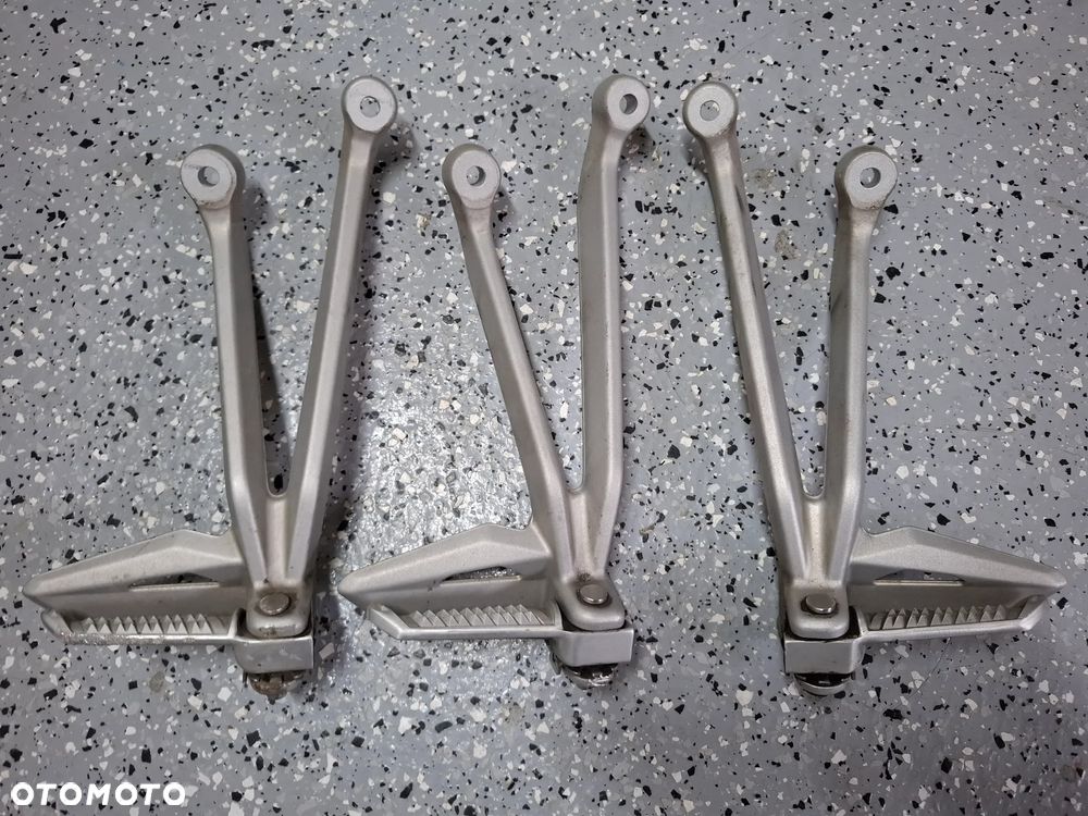 Triumph Street Triple 765 set podnóżek dźwignia - 2