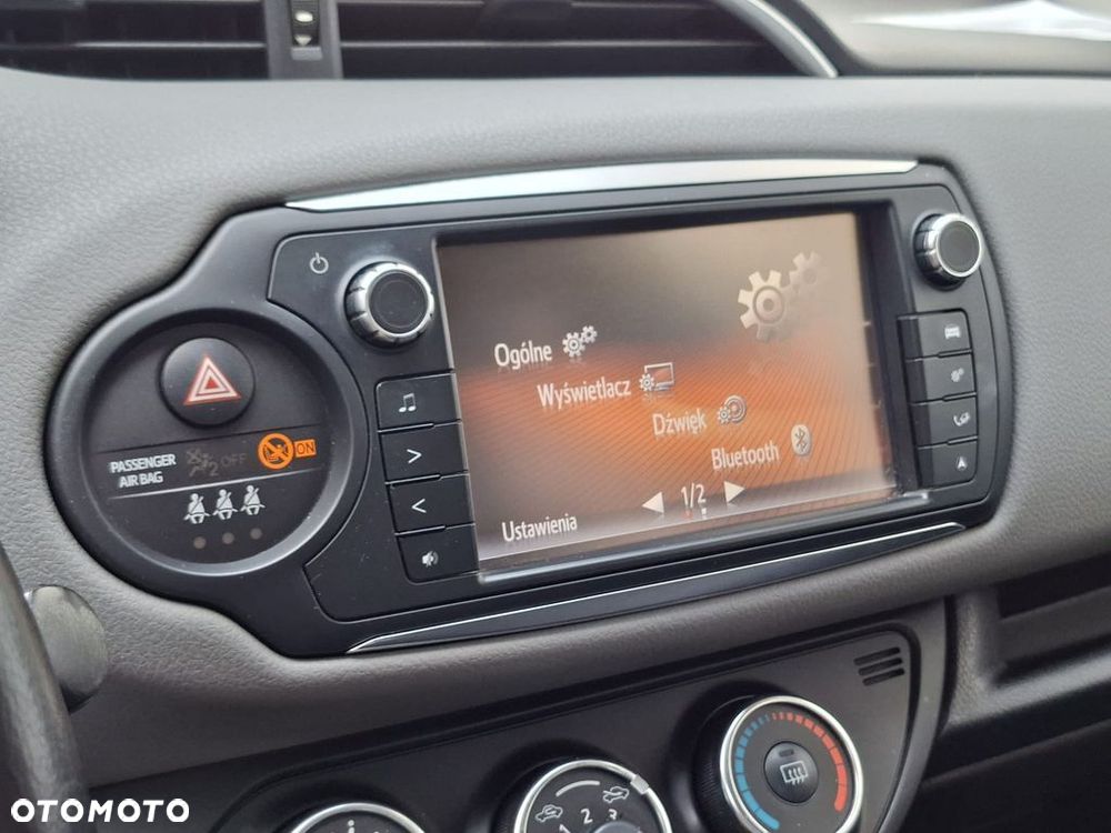 Toyota Yaris 1.33 Premium EU6 - 16