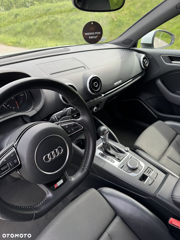 Audi A3 Sportback 2.0 TDI (clean diesel) quattro S tronic S line Sportpaket - 12