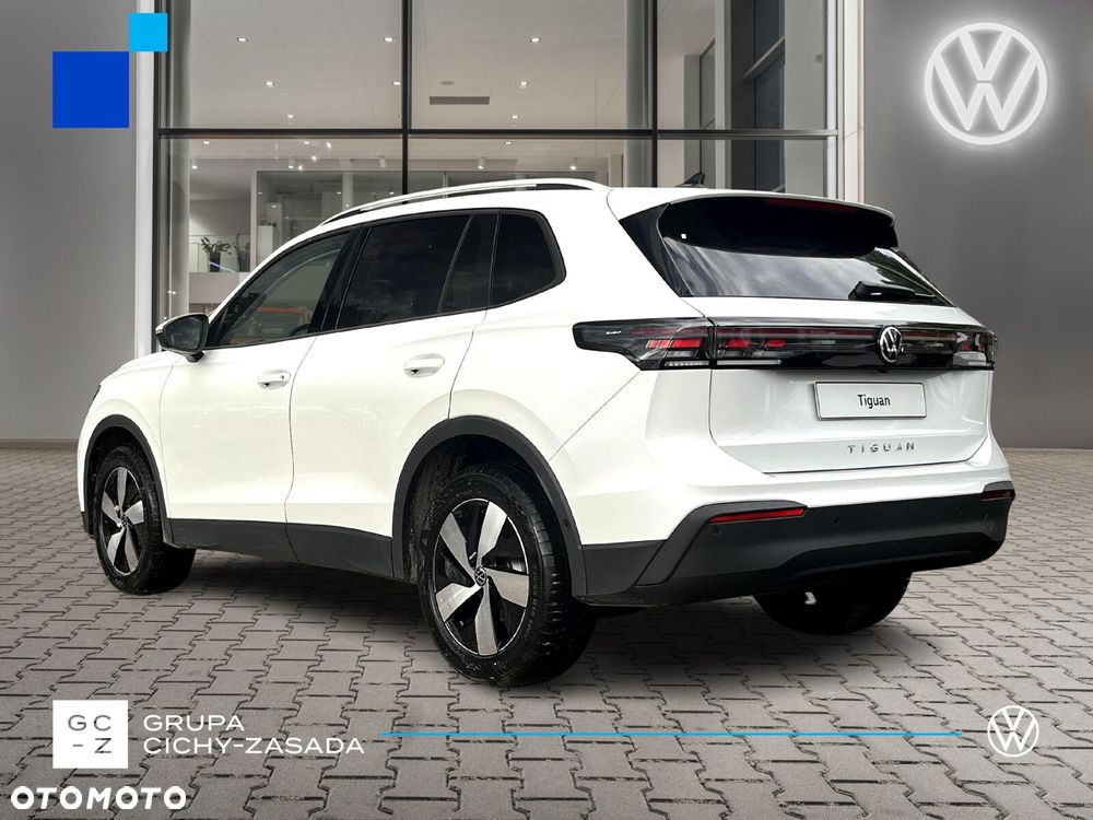 Volkswagen Tiguan - 3