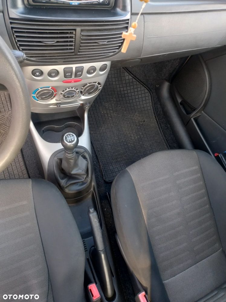 Fiat Punto - 10
