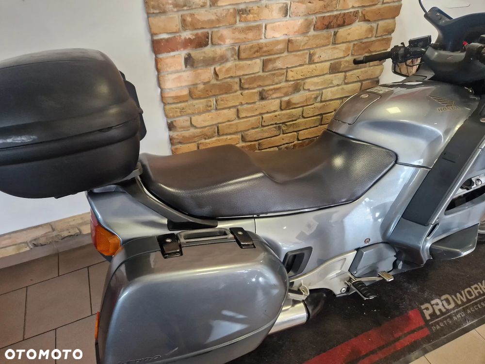 Honda ST - 30