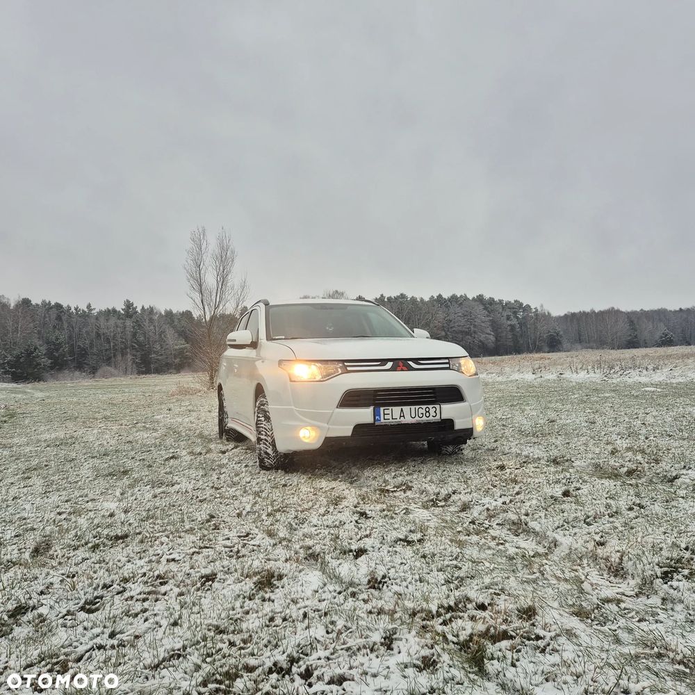 Mitsubishi Outlander - 34