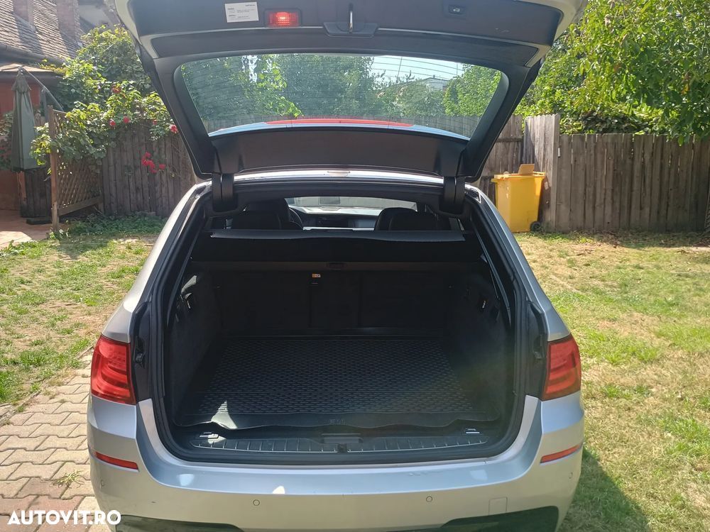 BMW Seria 5 530d xDrive - 16