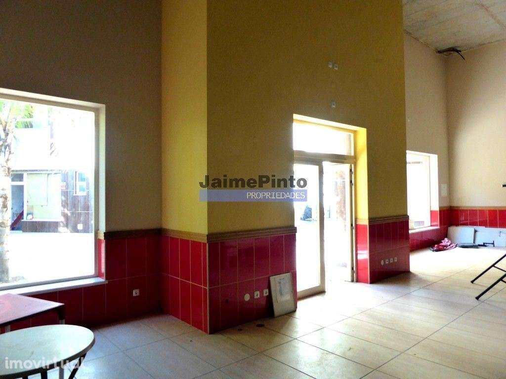 Loja, 580m2, no Centro de Ferragudo. Portugal, Algarve, Lagoa, Ferr... - Grande imagem: 2/3