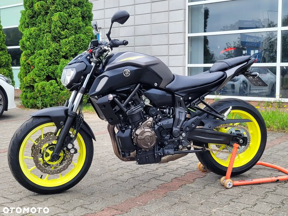 Yamaha MT - 10