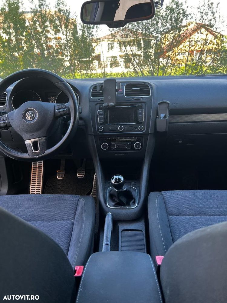 Volkswagen Golf 1.6 TDI DPF BlueMotion Technology Comfortline - 10