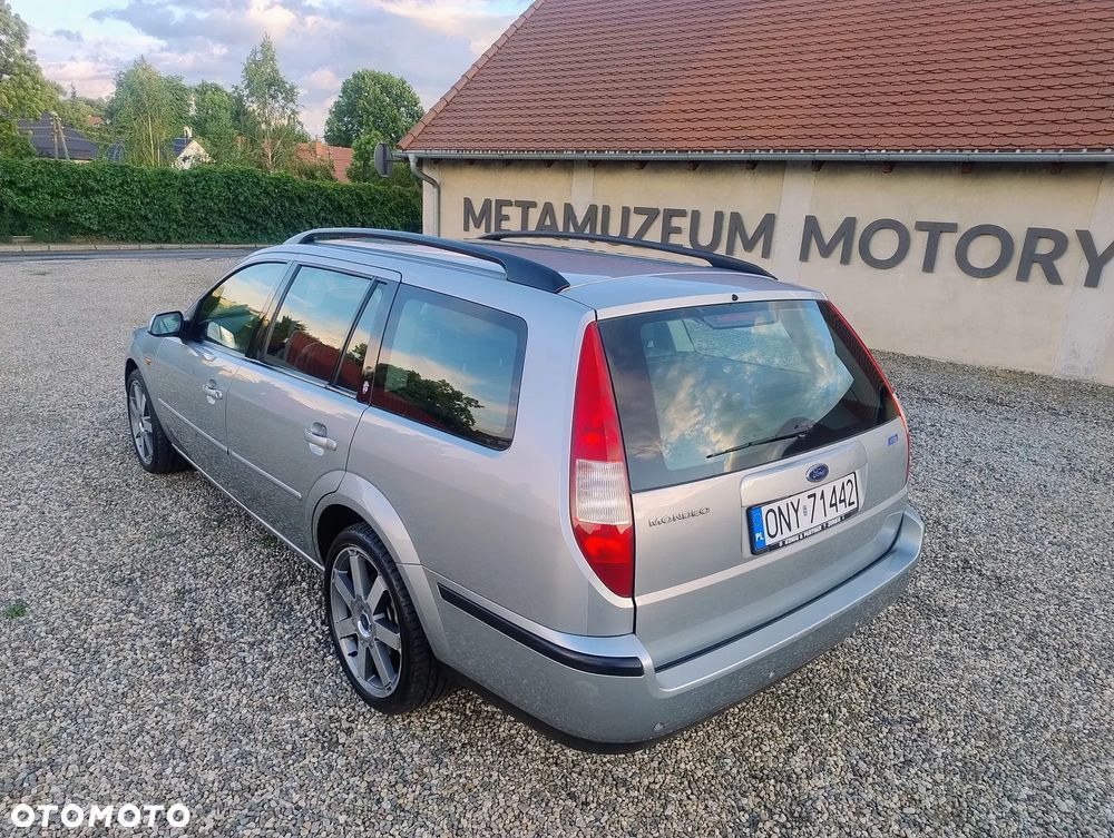 Ford Mondeo 2.0 Ghia - 5