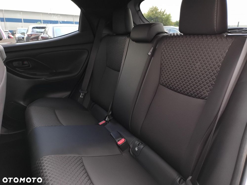 Mazda 2 - 23