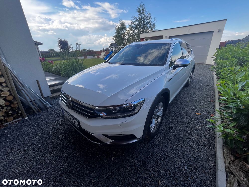 Volkswagen Passat - 11