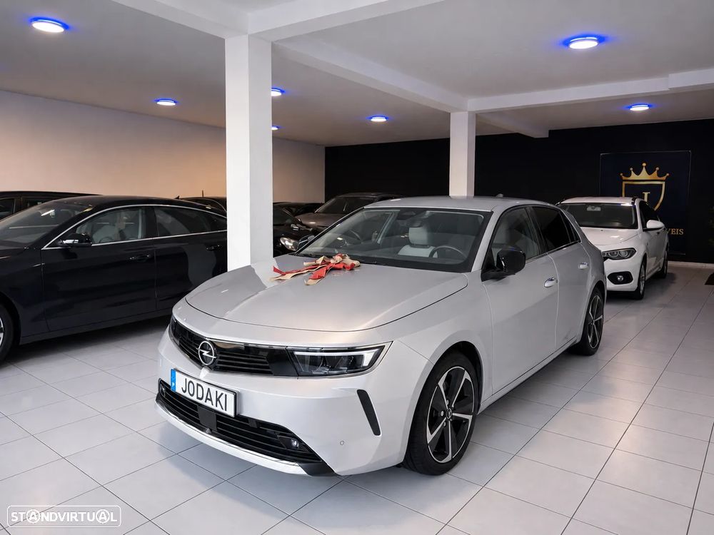 Opel Astra 1.5 D Elegance Aut. - 1