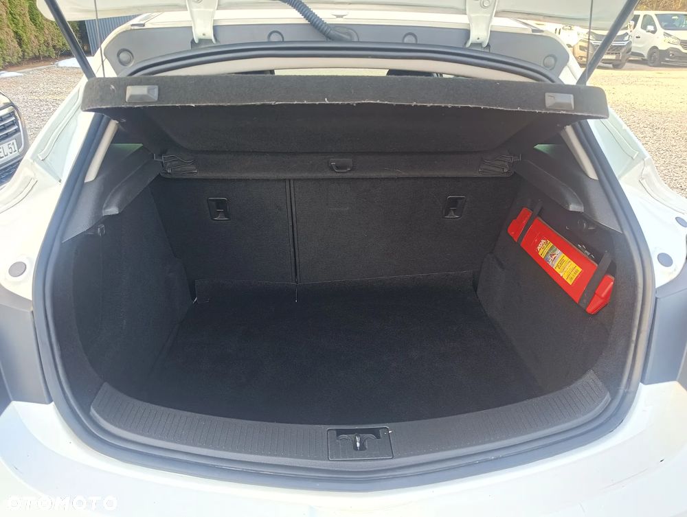 Opel Astra 1.4 Turbo - 10