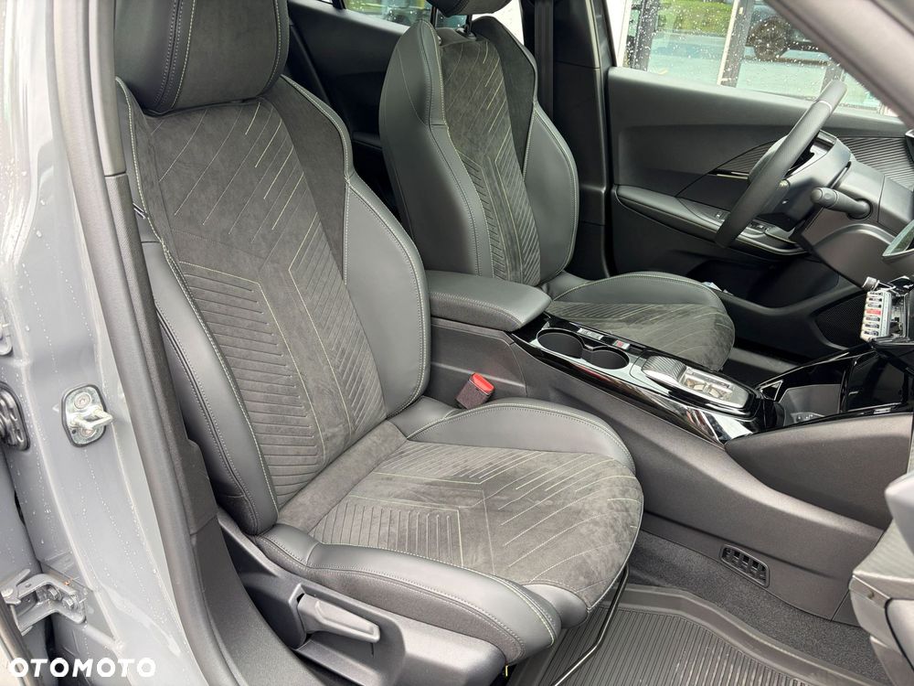 Peugeot 2008 - 10