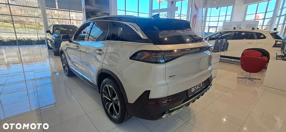 BAIC 7 1.5T Luxury Plus DCT - 7