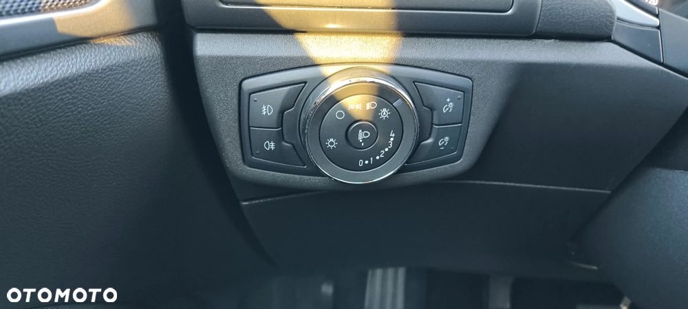 Ford Mondeo 1.5 EcoBoost Trend - 18