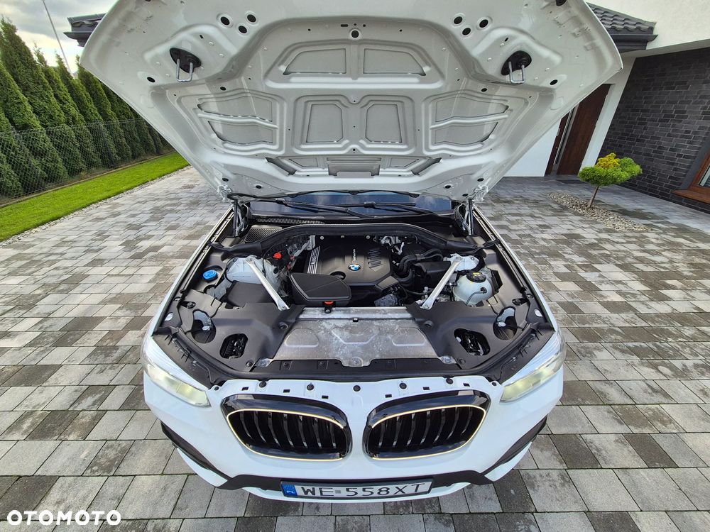 BMW X3 xDrive20d Luxury Line sport - 39