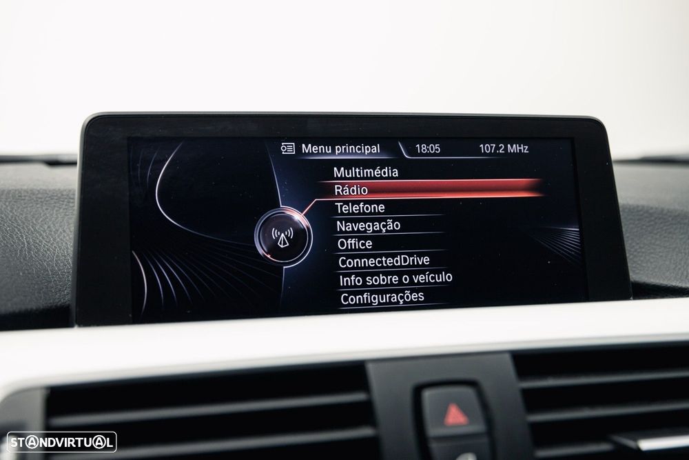 BMW 318 d Pack M - 25