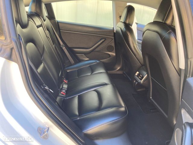 Tesla Model 3 Long Range Tração Integral - 32