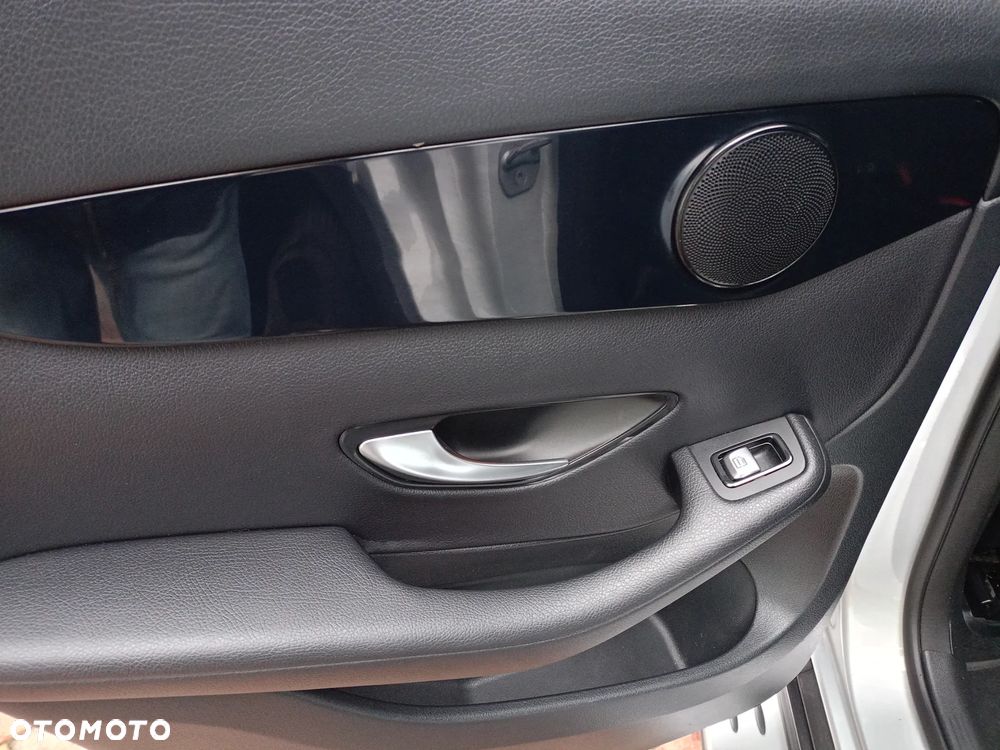 Mercedes-Benz GLC - 23