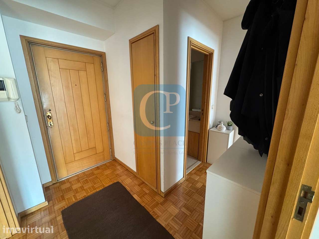 Apartamento T2, em frente ao Hospital de São João, Paranhos, Porto - Grande imagem: 2/24