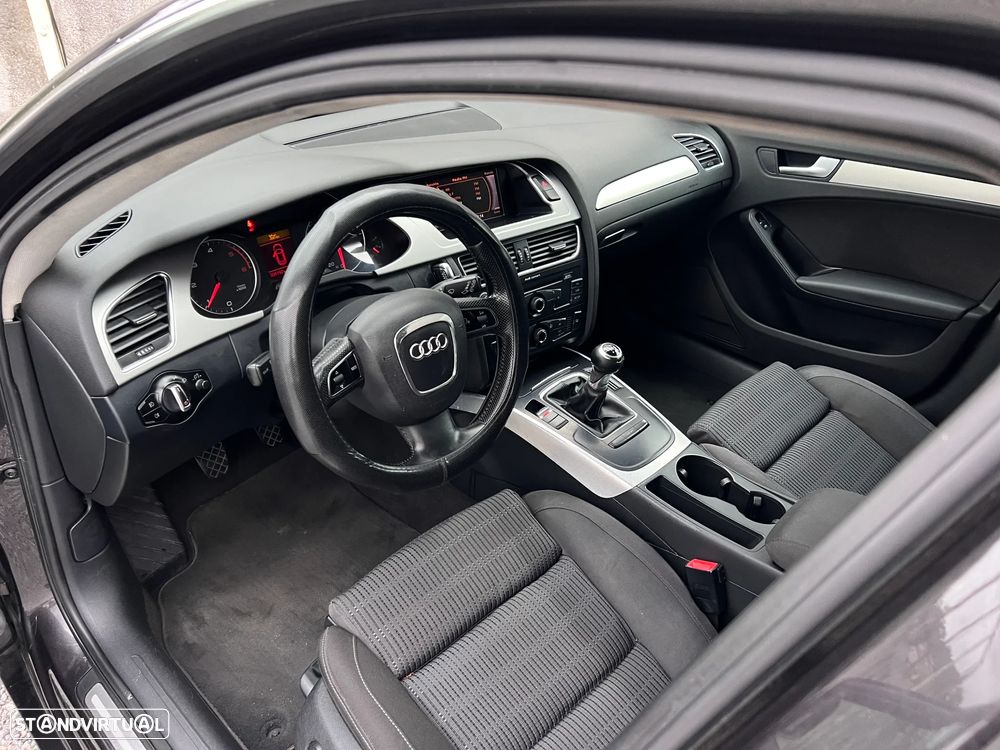 Audi A4 Avant 2.0 TDi - 9