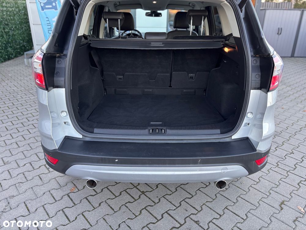 Ford Kuga 2.0 TDCi 2x4 Titanium - 34