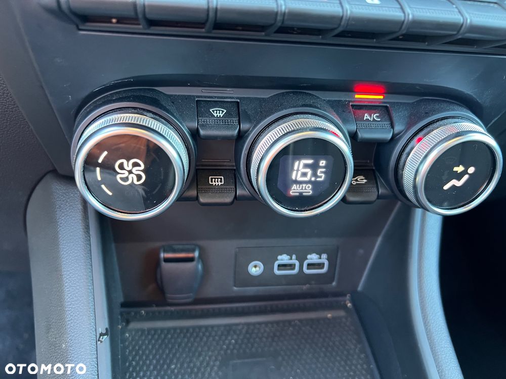 Renault Captur TCe 90 EXPERIENCE - 13