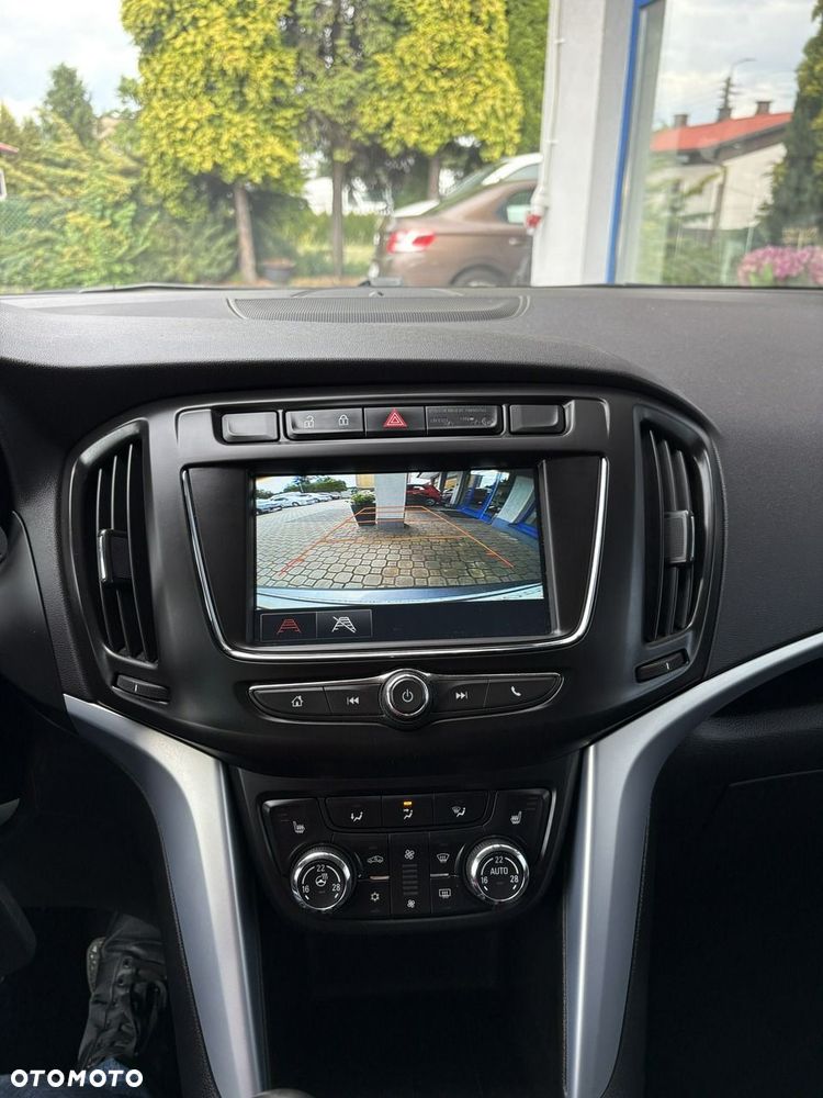 Opel Zafira - 24