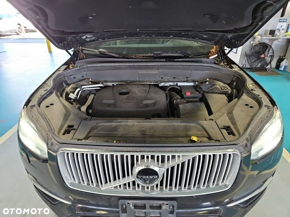 Volvo XC 90 - 13