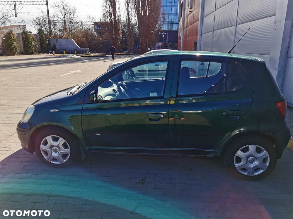 Toyota Yaris 1.3 Blue - 4