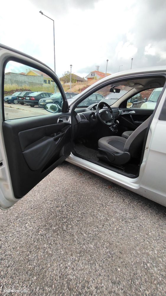 Lancia Ypsilon - 14