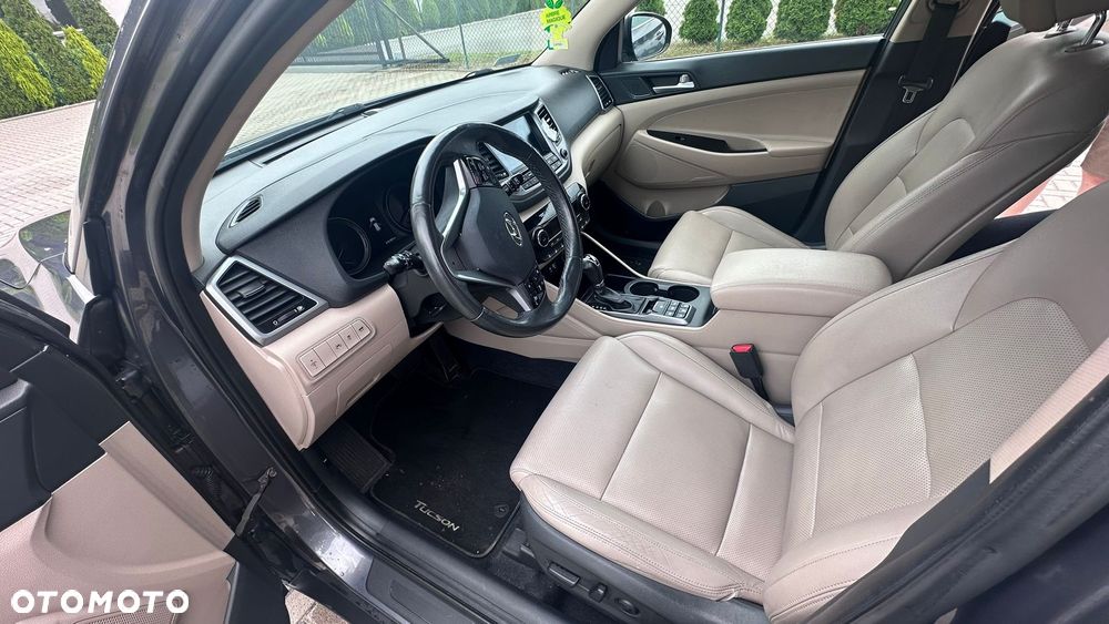 Hyundai Tucson 1.7 CRDI BlueDrive Design 2WD DCT - 12