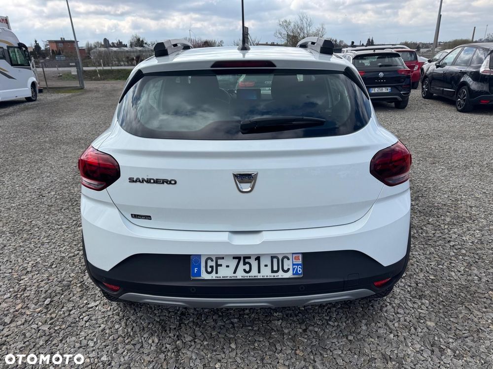 Dacia Sandero Stepway TCe 90 Essential - 4