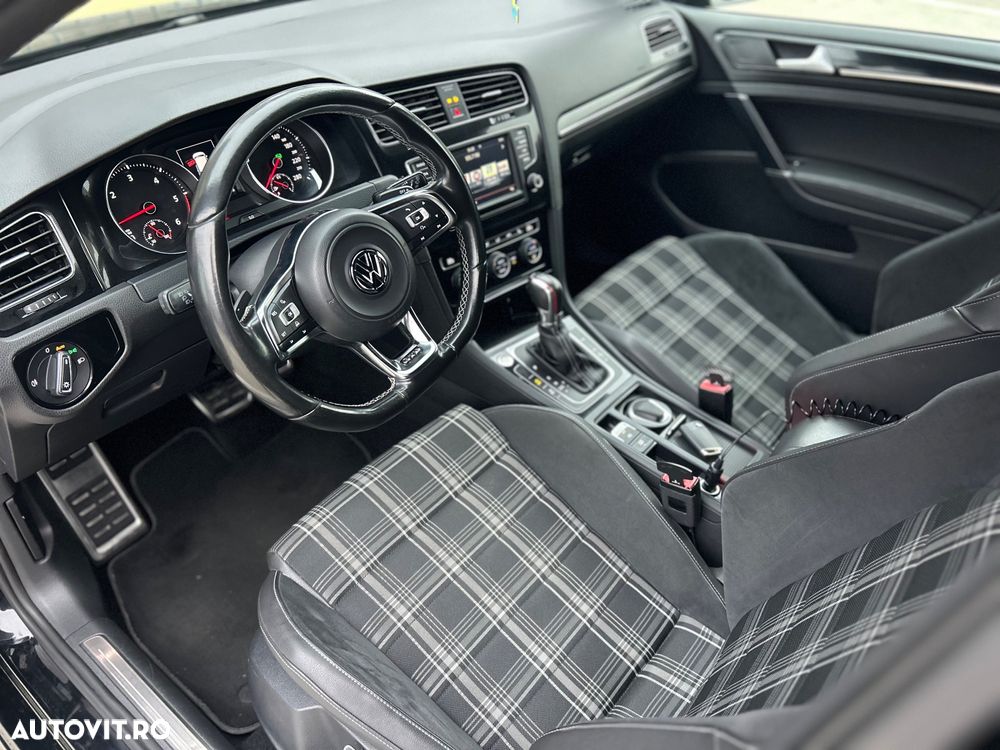 Volkswagen Golf GTD 2.0 TDI SCR DSG - 5