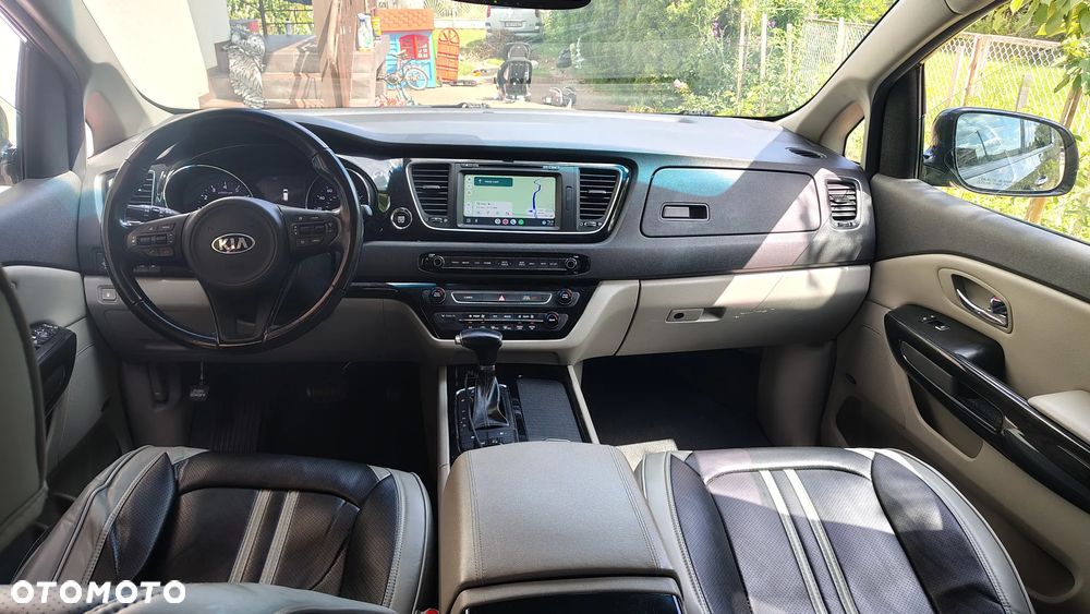 Kia Sedona 3.8 V6 LX - 2