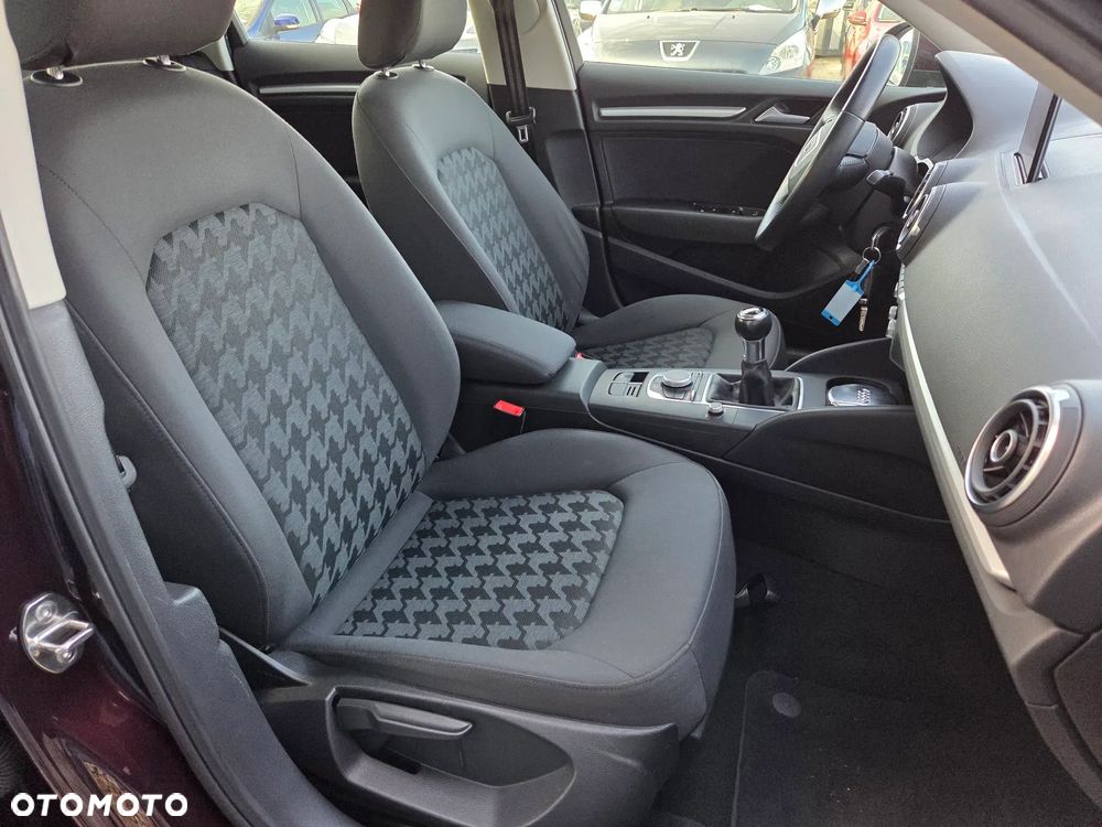 Audi A3 Sportback 2.0 TDI (clean diesel) Attraction - 16