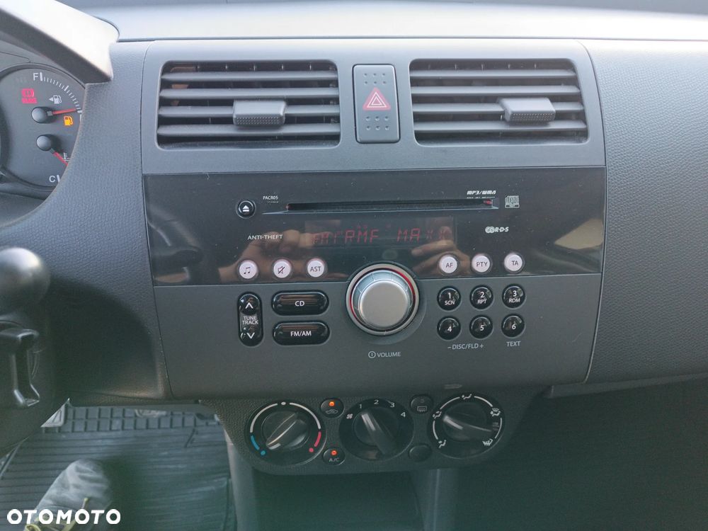 Suzuki Swift 1.3 GLX / Comfort - 17