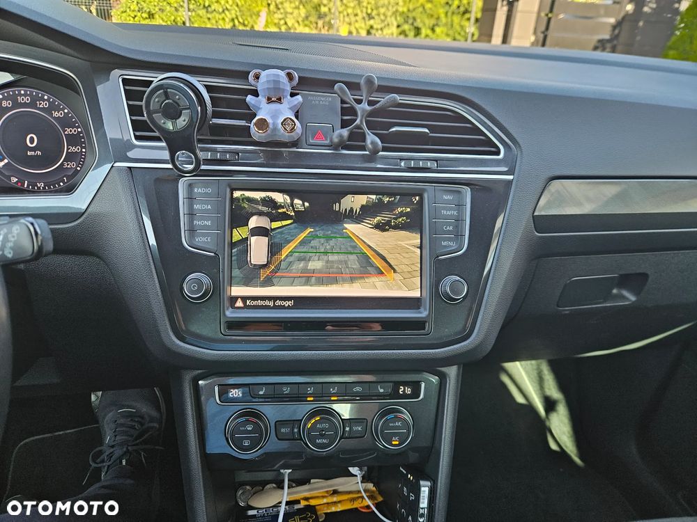 Volkswagen Tiguan - 11