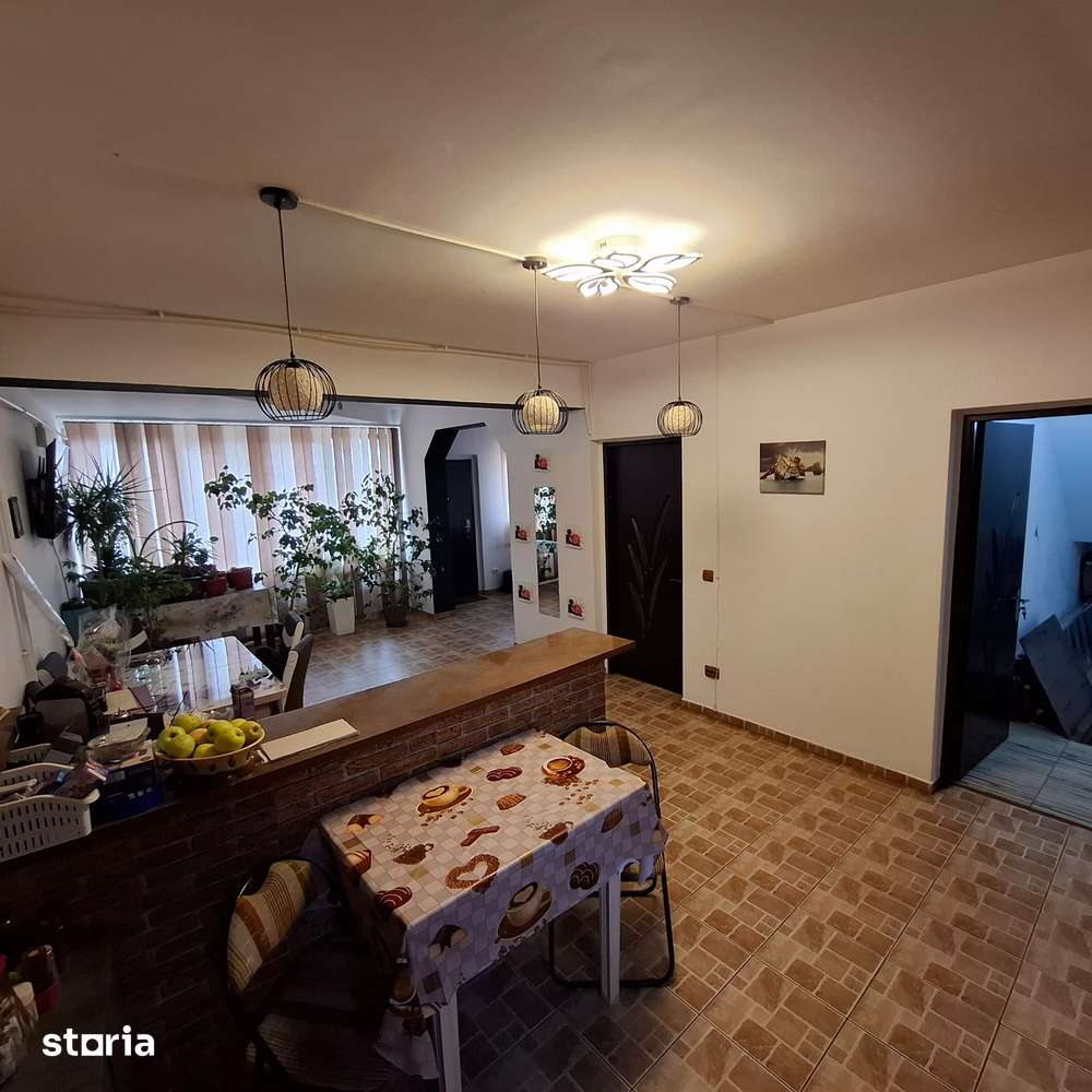 Casa în Focșani - liniște, confort și tot orașul la câțiva pași - Imagine principală: 5/12