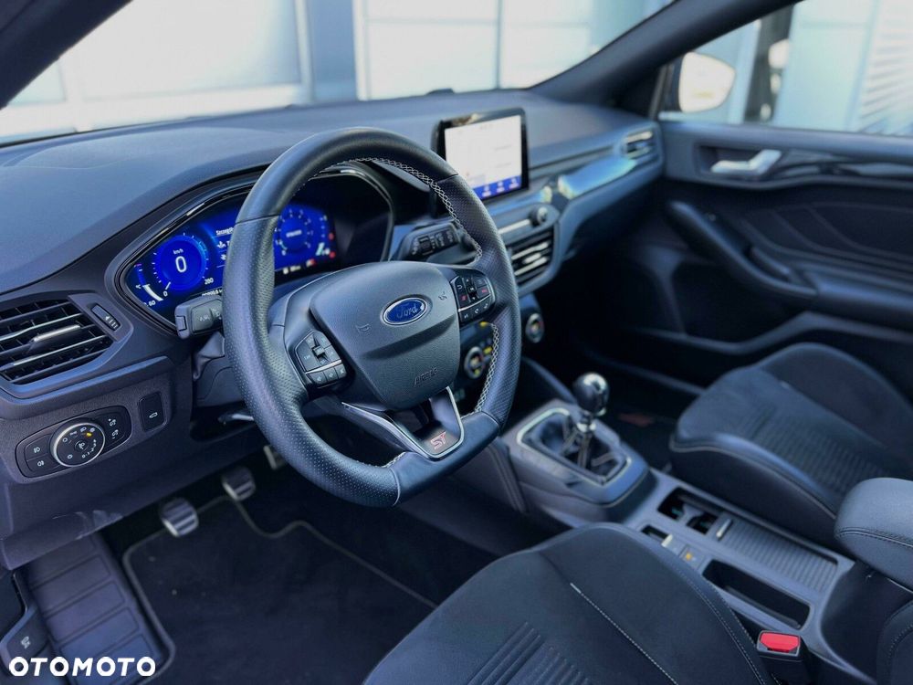 Ford Focus 2.3 EcoBoost ST - 10