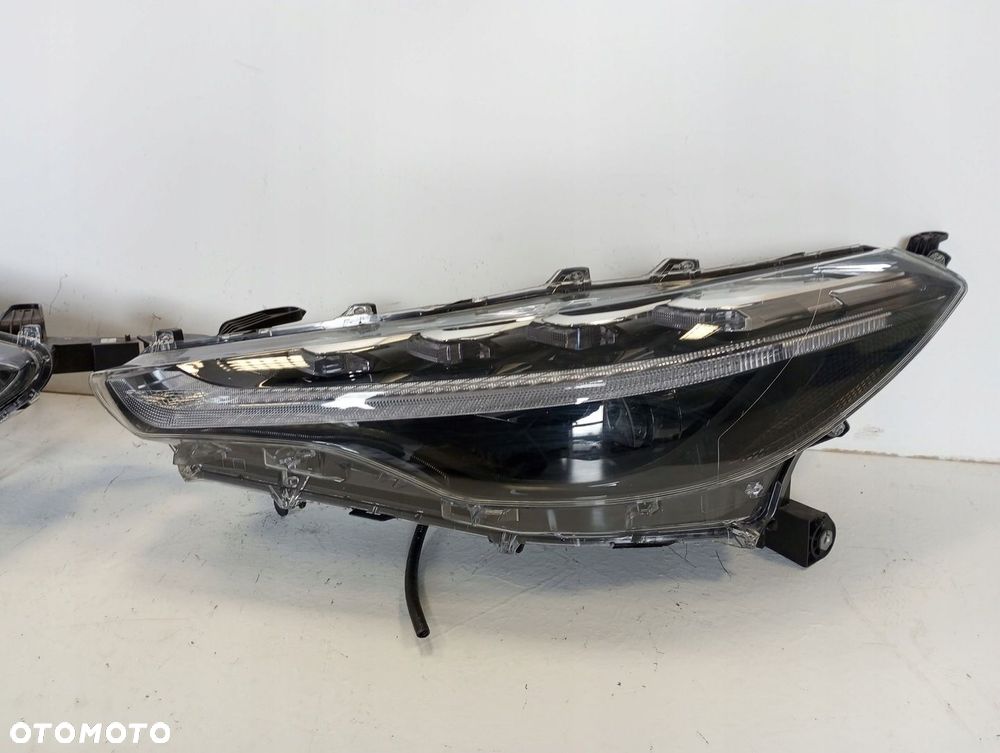 Lampa Full Led TOYOTA COROLLA CROSS PRAWA LEWA - 4