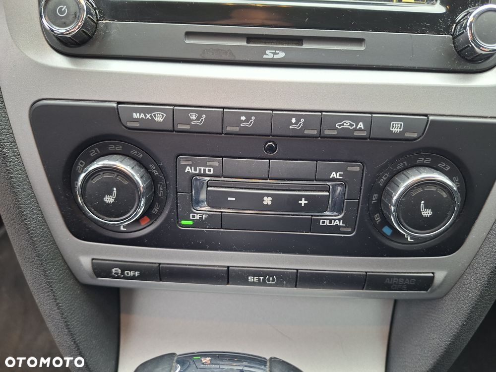 Skoda Octavia 2.0 TDI DPF DSG FAMILY 4x4 - 22