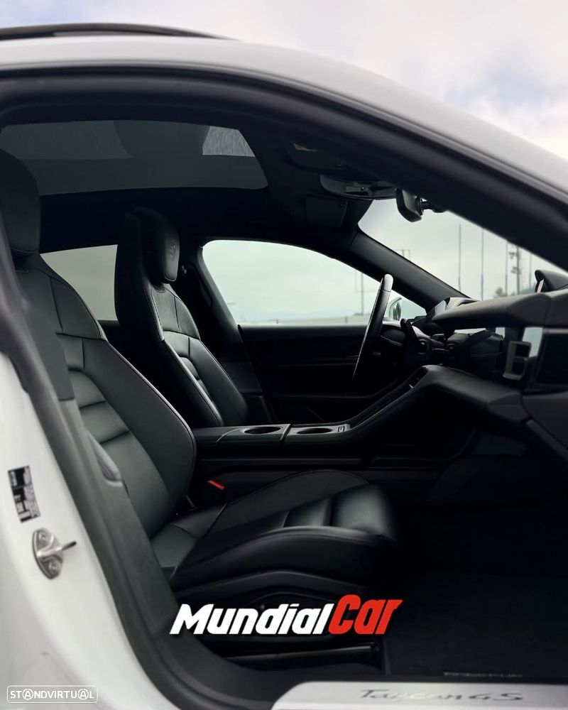 Porsche Taycan Cross Turismo - 15