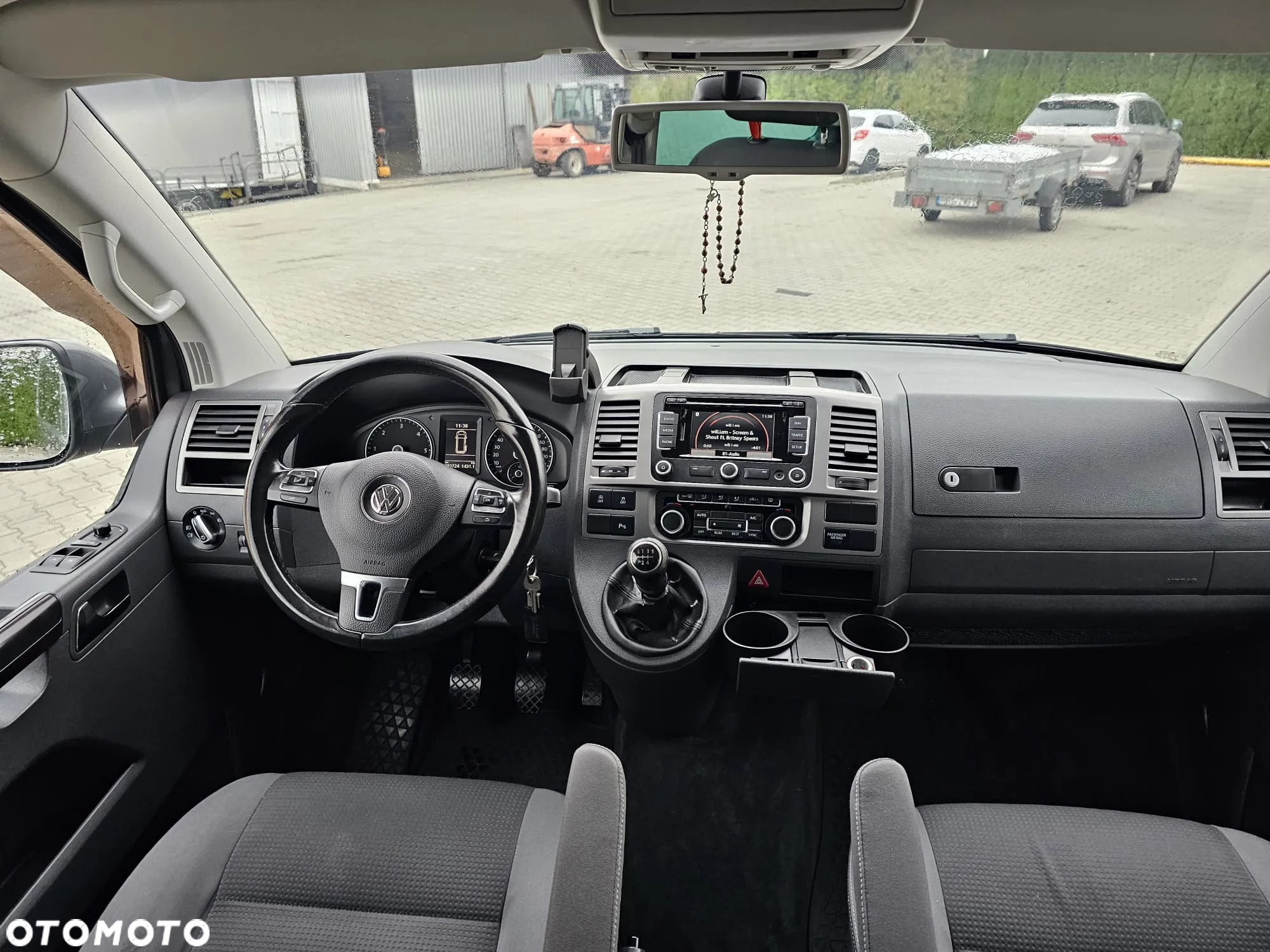 Volkswagen Multivan - 12