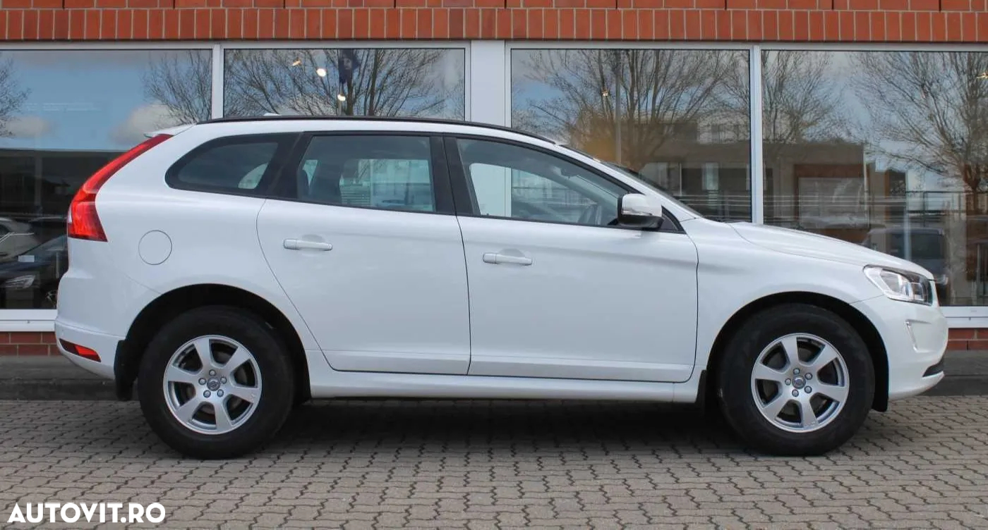 Volvo XC 60 D3 Geartronic Momentum - 3